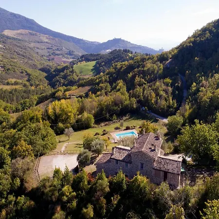 In A With Swimming Pool Appartement