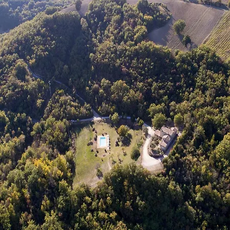 In A With Swimming Pool アッシジ