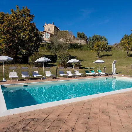 Apartament In A With Swimming Pool