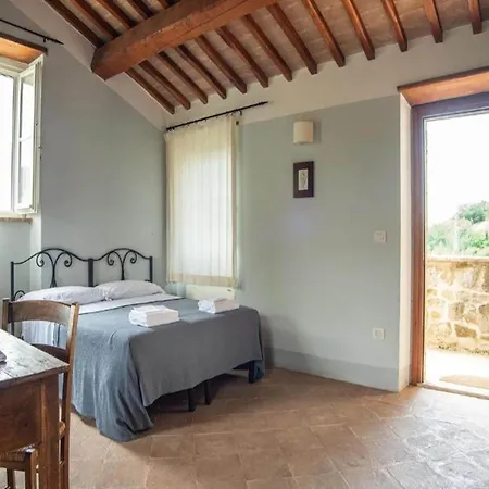 In A With Swimming Pool Appartement